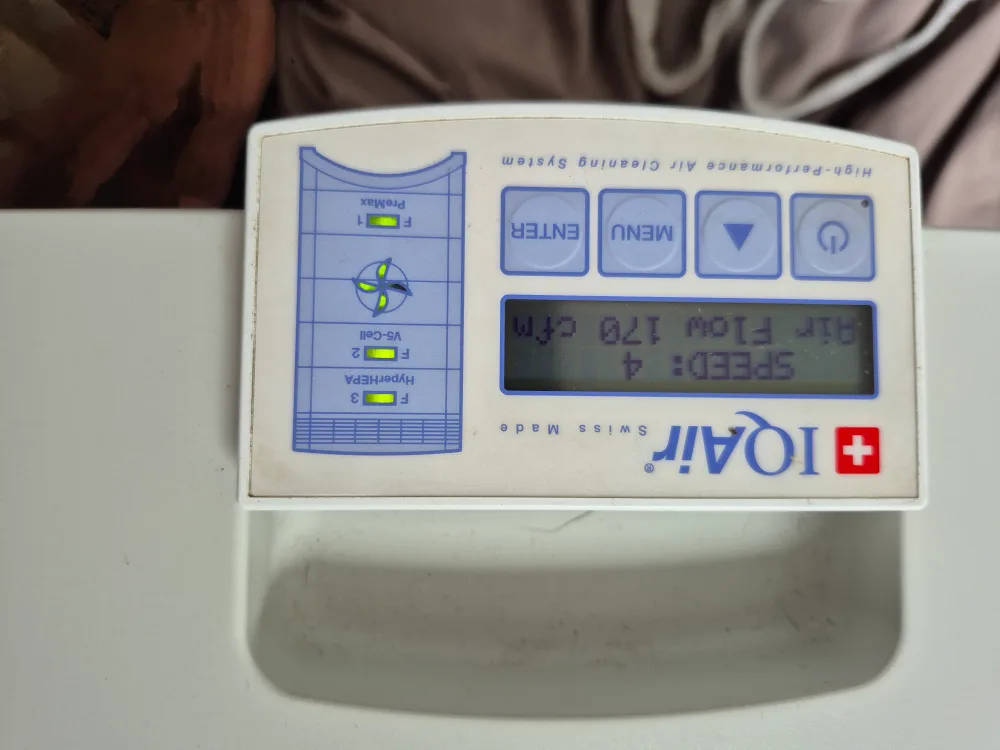IQAir High-Performance Air Cleaning System image indicator(2)