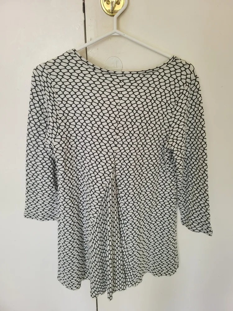 Habitat Black & White Top - Size S image indicator(3)