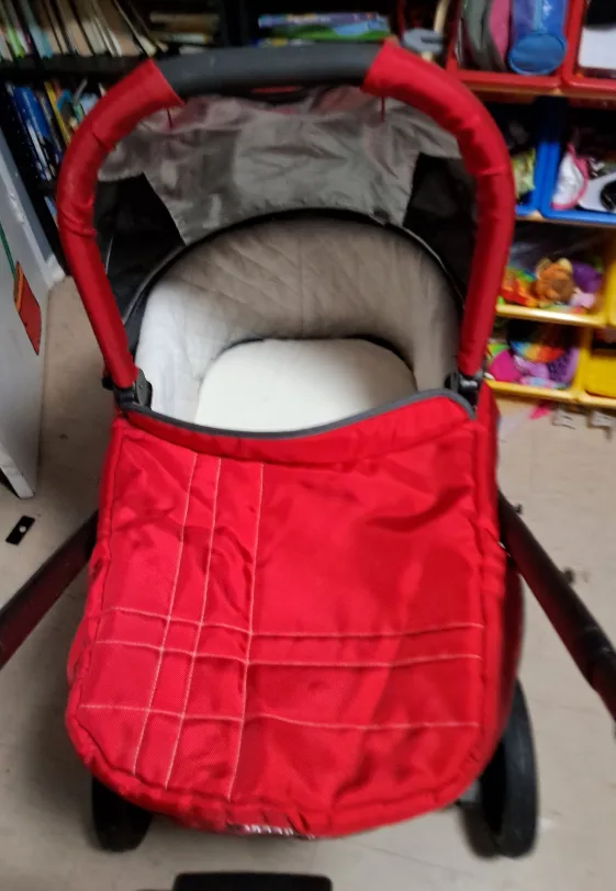 Uppababy Bassinet - Red image indicator(3)