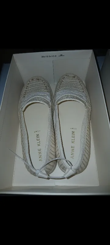 Anne Klein, 69.99 each, Negotiable, send offers image indicator(3)