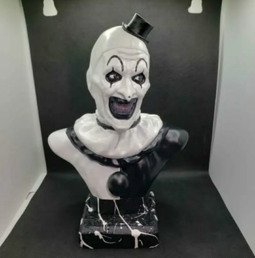 10.5 inch bust of Art the Clown thumbnail