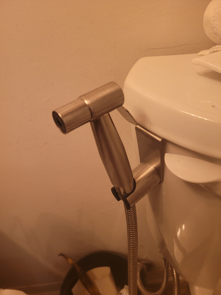 Adjustable Water Pressure Bidet Hose - photo 4