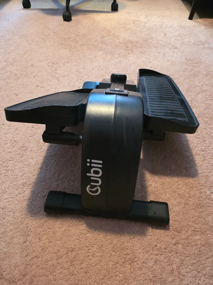 Cubii Jr. Seated Elliptical image indicator(2)