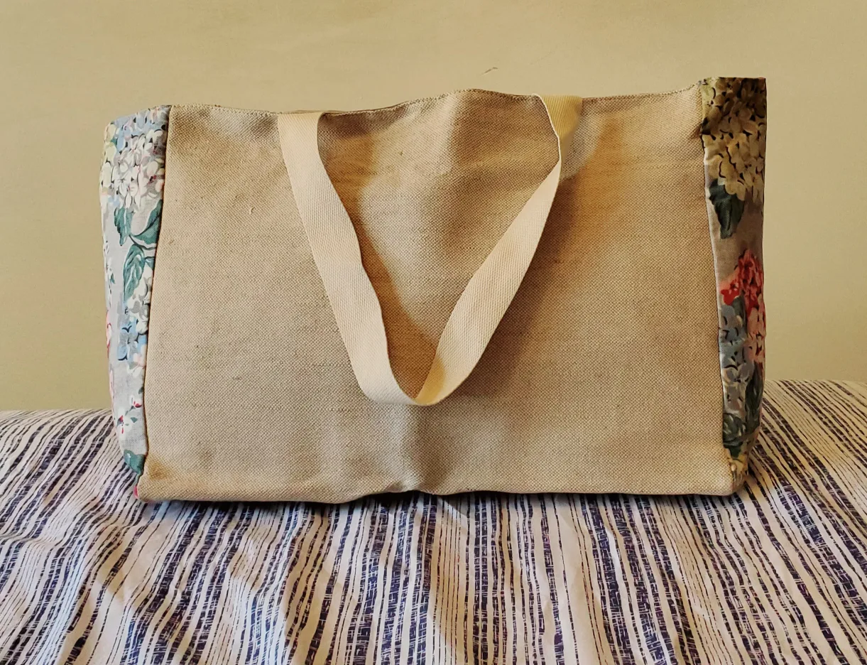 NEW Large Canvas Floral Tote Bag image indicator(2)