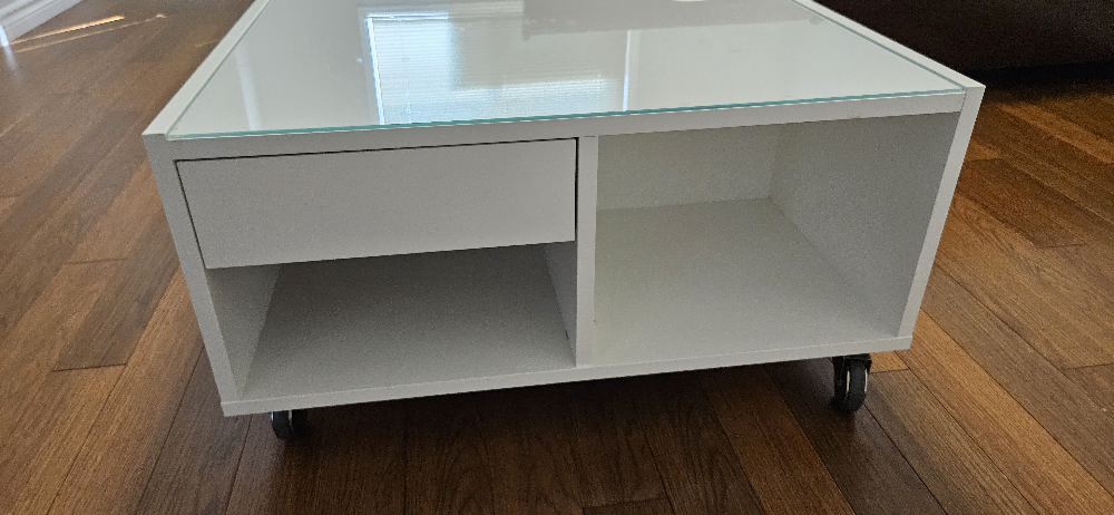 IKEA Kallax White Coffee Table - photo 4