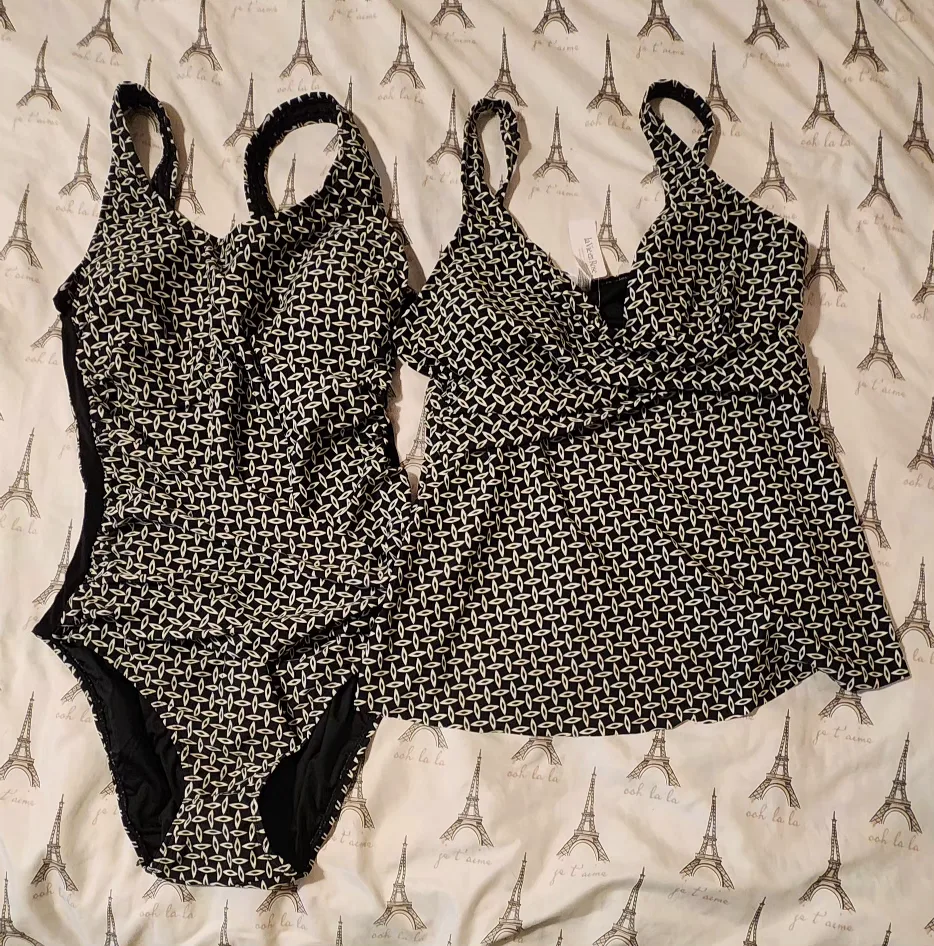 Swimsuit 2-piece set BNWT *NOT A STORE* thumbnail