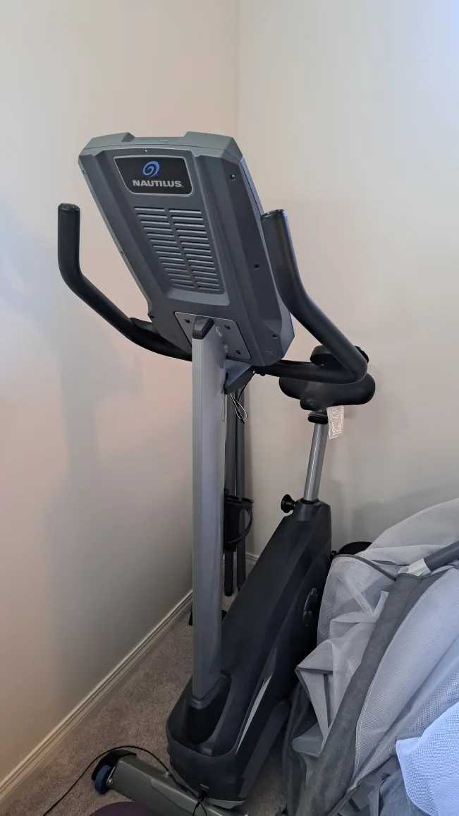 Nautilus Upright Exercise Bike thumbnail