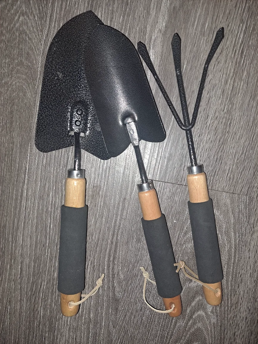 Gardening Tool Set thumbnail