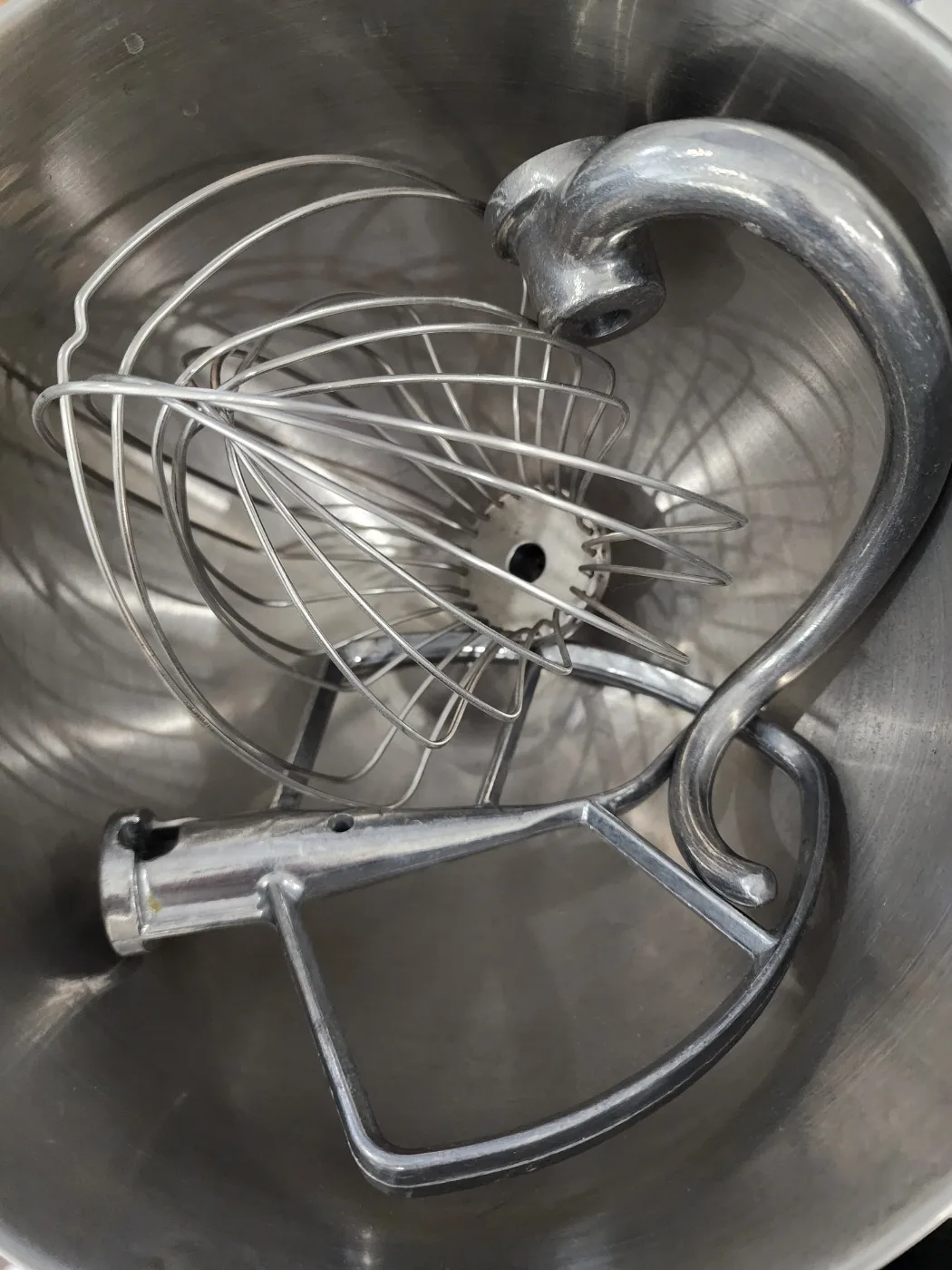 KitchenAid 610 Mixing Bowl - William Sonoma Exclusive image indicator(10)