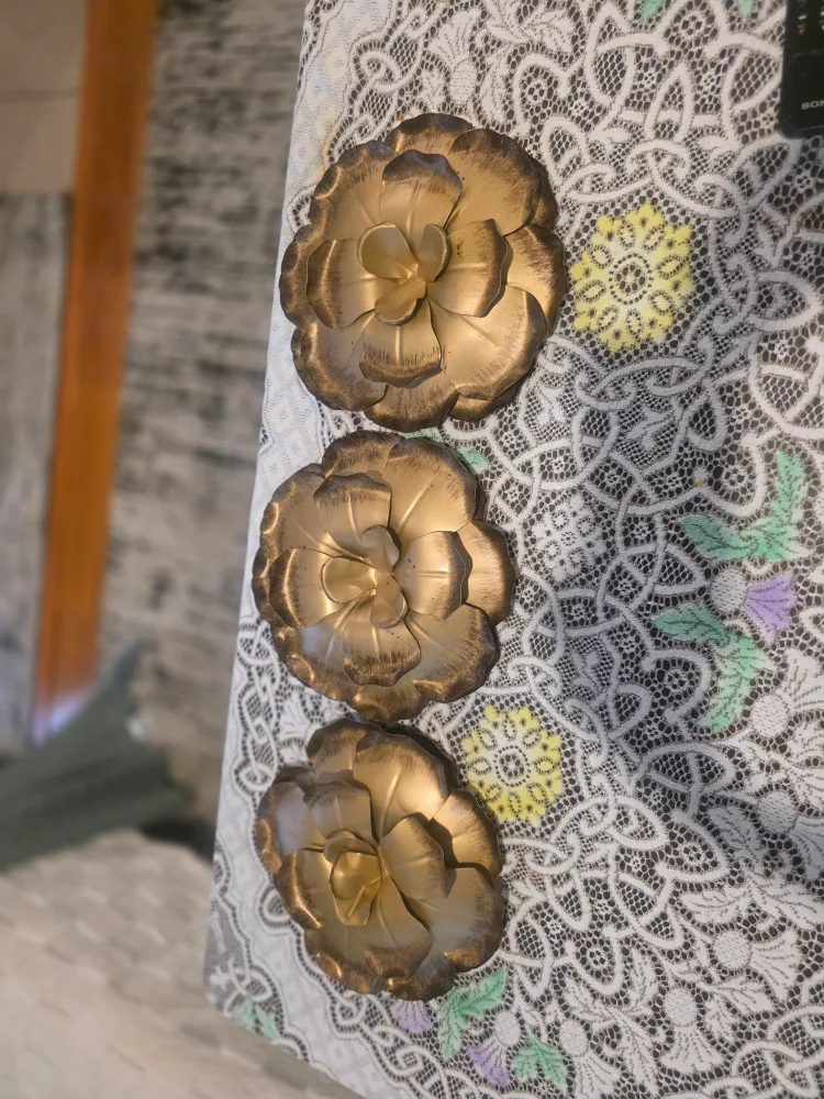 Metal Flower Wall Decor - Set of 3 thumbnail