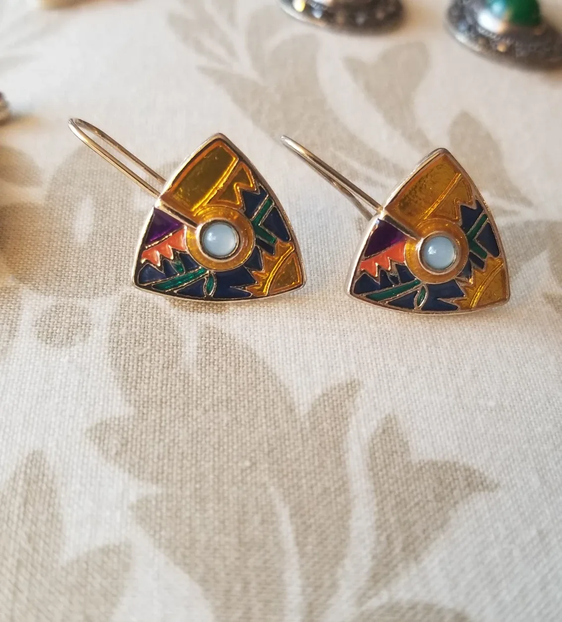 Different Style Earings image indicator(5)