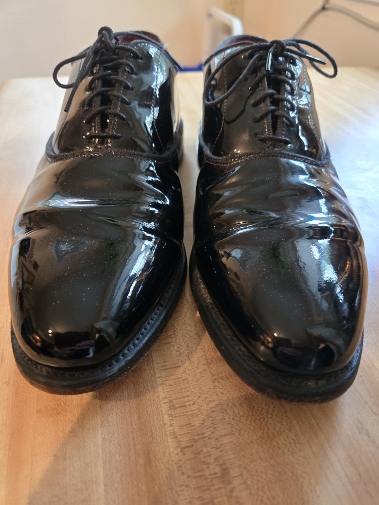 Allen Edmonds Black Patent Leather Dress Shoes - Size 9.5 - photo 4