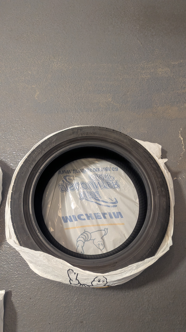 Wheels (used for 2020 BMW 330xi) 5 tires on rims + 1 without rim - photo 3