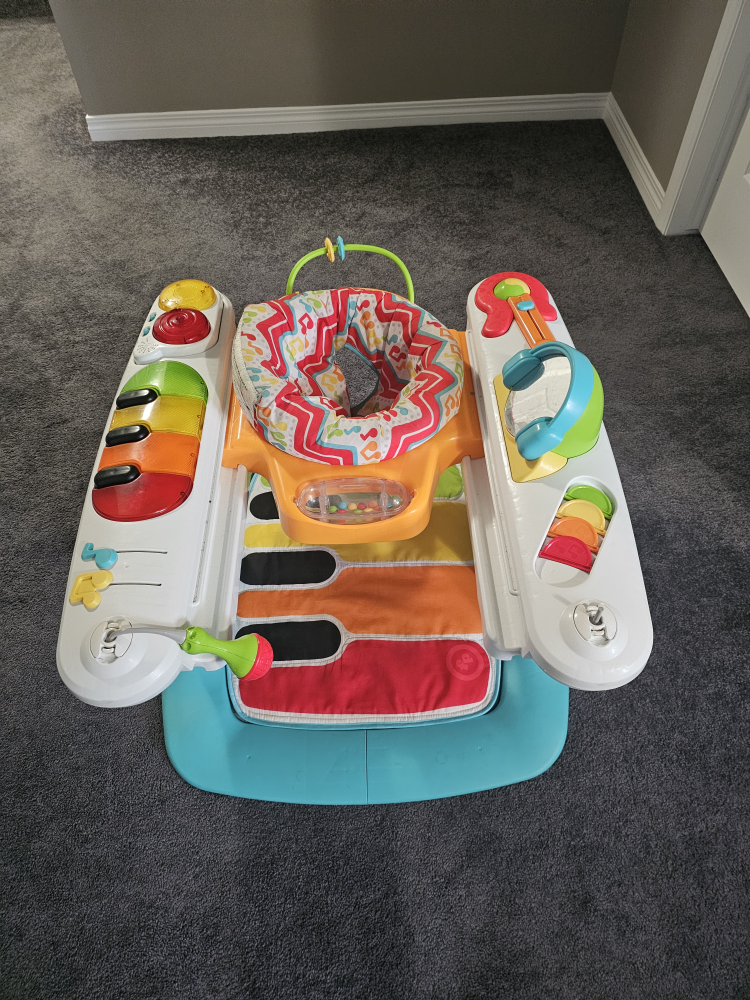 Baby Einstein Around We Grow Activity Center/Exersaucer