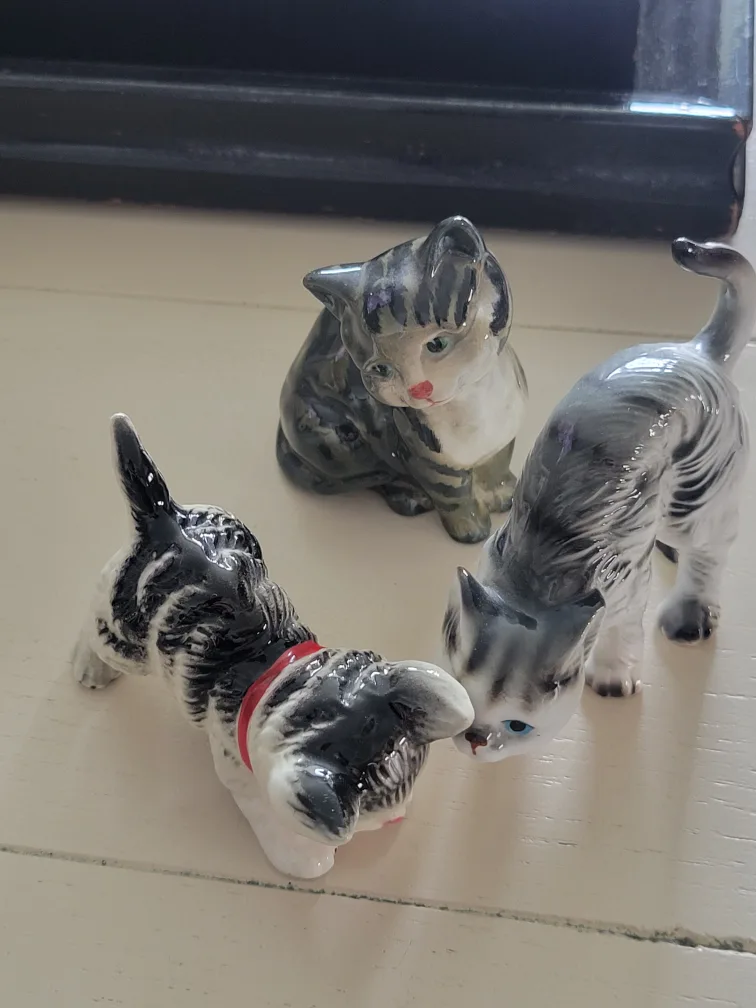 Vintage Beswick Ceramic Cat Figurines image indicator(2)