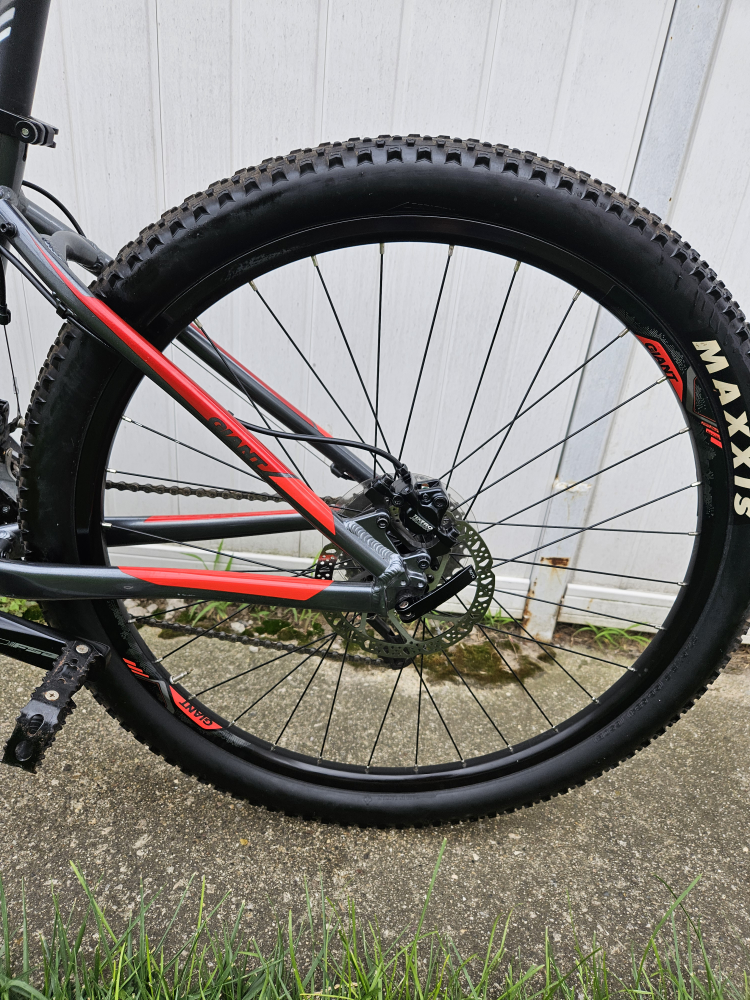 Giant Talon 3 mountain bike - photo 3