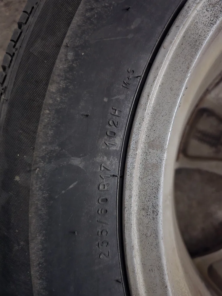 All season tires with Toyota rims, Sienna 2013 Manual & Lock Key image indicator(8)