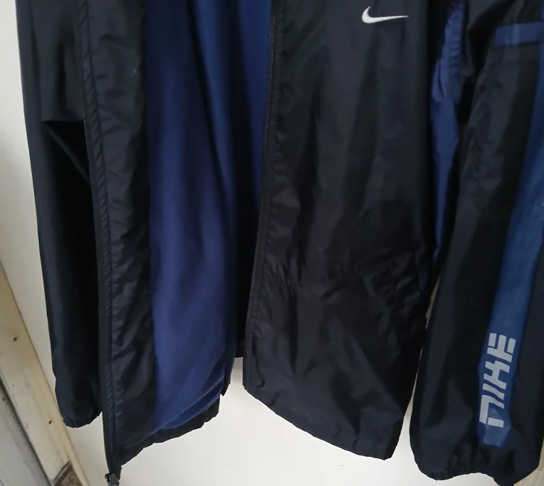 Nike Black & Blue Windbreaker Jacket XL (18-20) image indicator(2)
