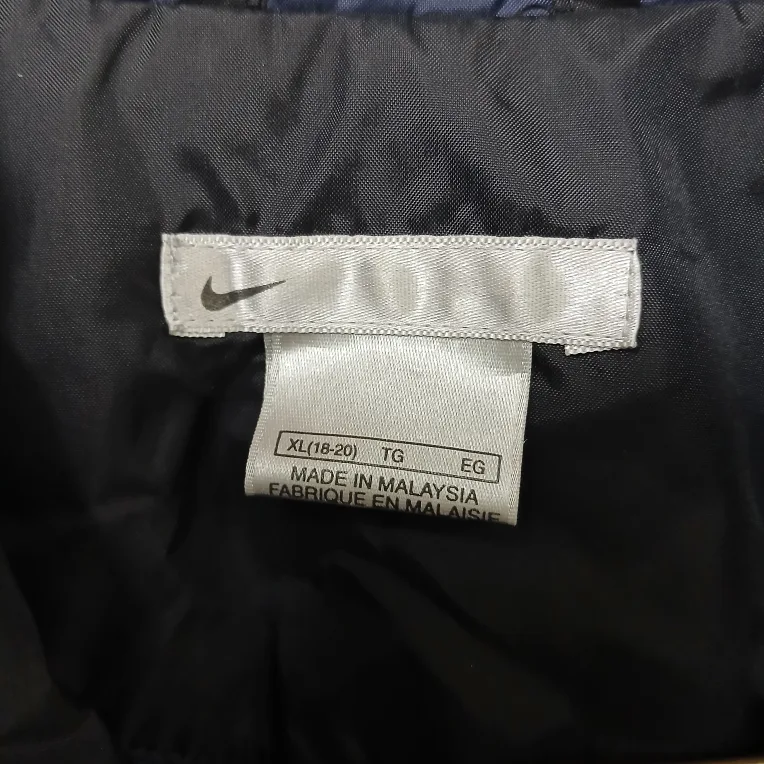 Nike Black & Blue Windbreaker Jacket XL (18-20) image indicator(3)