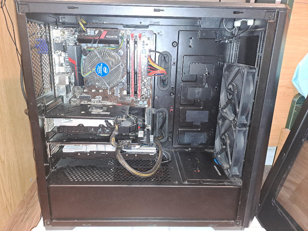 Custom Built PC - Gigabyte Motherboard, Intel CPU - photo 3