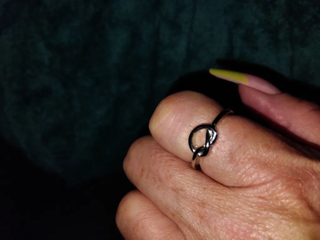 Love Knot Ring thumbnail