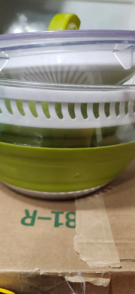 Large Starfrit Salad Spinner - Green & White image indicator(5)