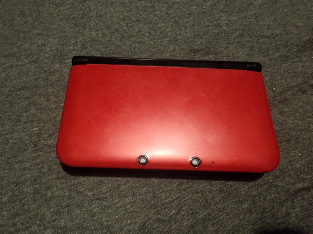 Nintendo 3DS XL Red - photo 3