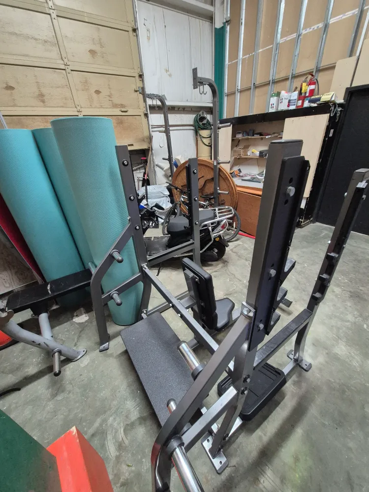 Hammer Strength Olympic Bench Press image indicator(6)