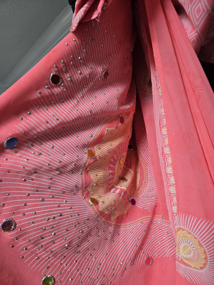 Pink Saree with Embellishments. With Blouse - photo 3
