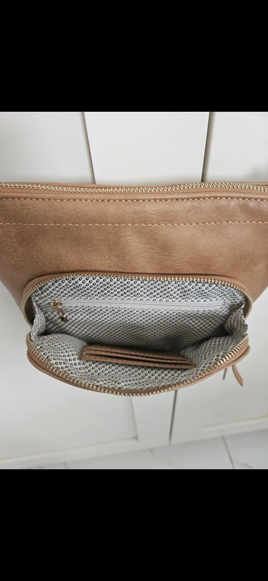 Miztique small crossbody bag image indicator(4)