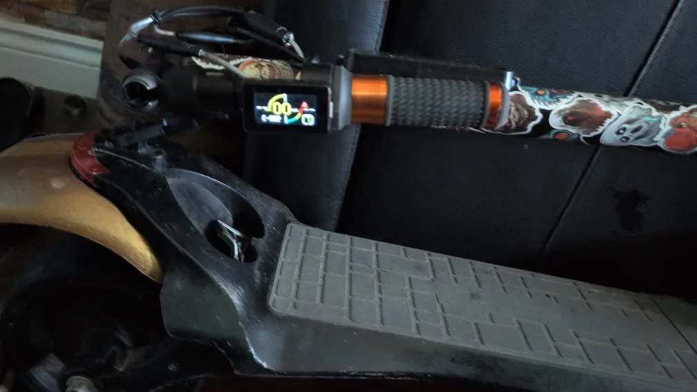 Li-ion E-Scooter 48V 12AH Battery/multi adapter charger image indicator(4)