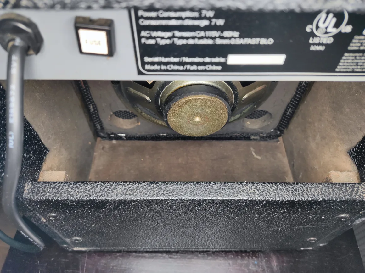 Rocker RX-100 Guitar Amplifier image indicator(9)