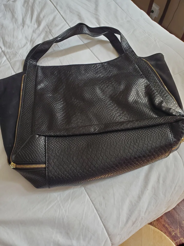 Black Snakeskin Tote Bag thumbnail