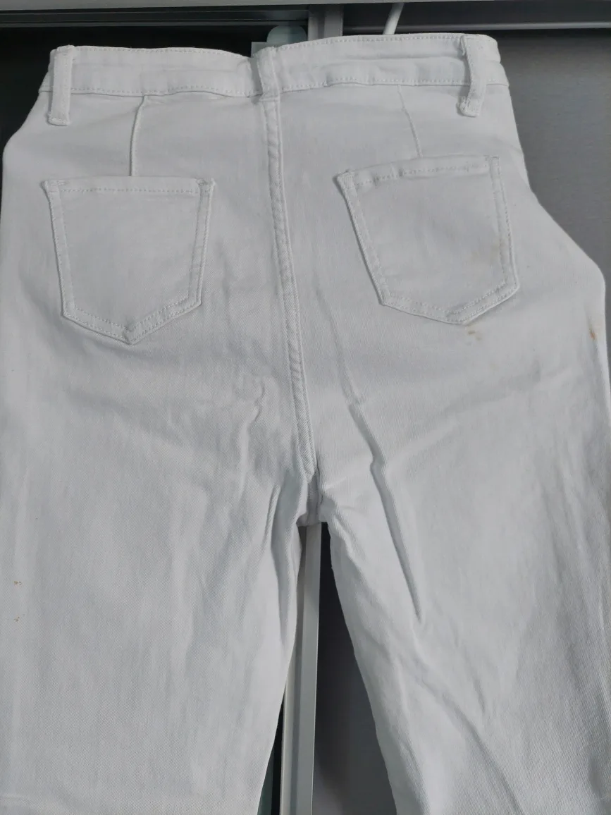 White denim pants image indicator(2)