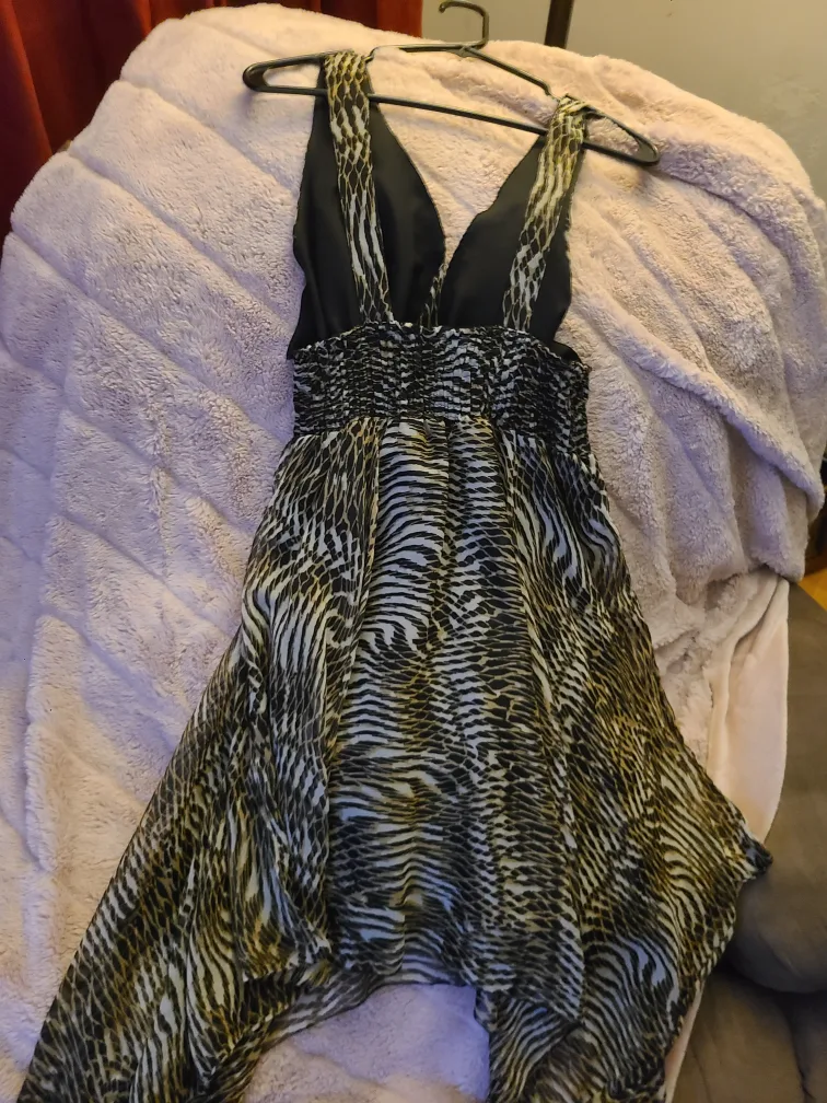 Beautiful Animal Print Dress L thumbnail