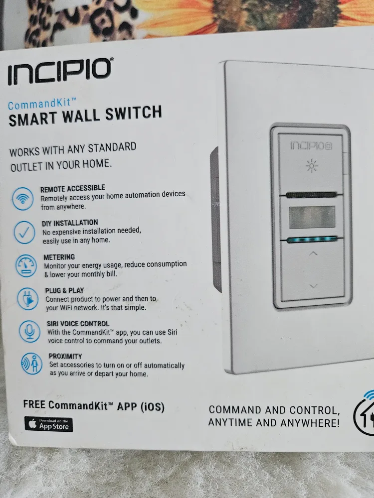 Incipio CommandKit Smart Wall Switch image indicator(2)