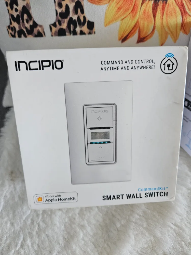 Incipio CommandKit Smart Wall Switch image indicator(4)