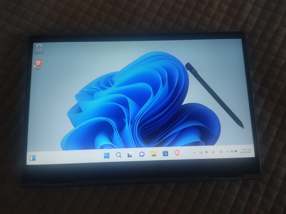 Lenovo ThinkPad X1 Yoga Laptop - photo 2