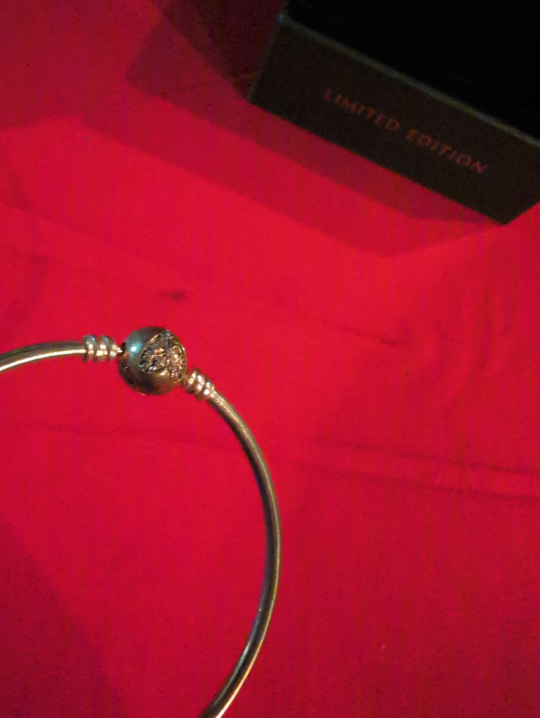 Pandora “You melt my heart” Silver Bangle *NEVER USED! - photo 2