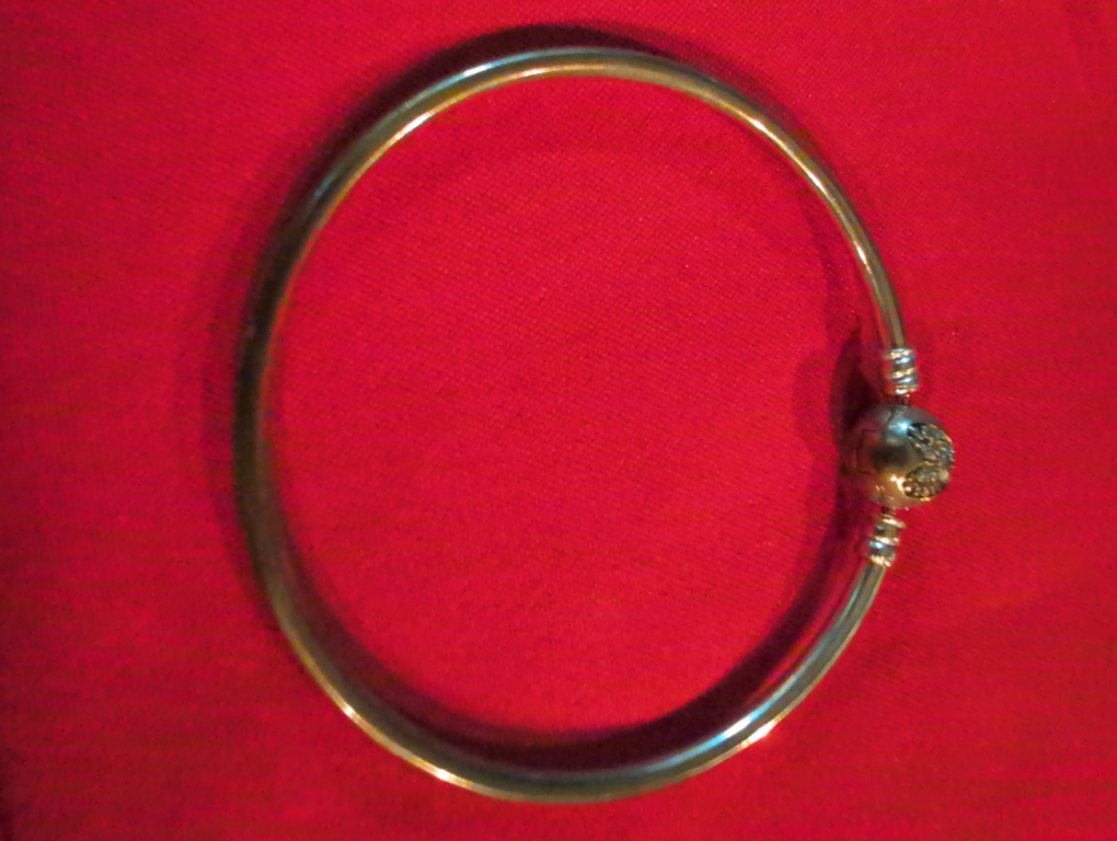 Pandora “You melt my heart” Silver Bangle *NEVER USED! - photo 3