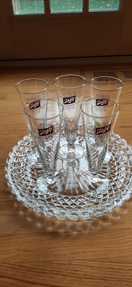 vintage 5 Schlitz Beer Glasses