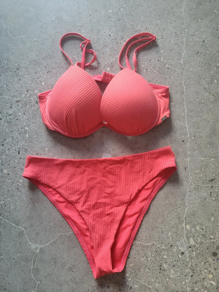 Pink Ribbed Bikini Set thumbnail