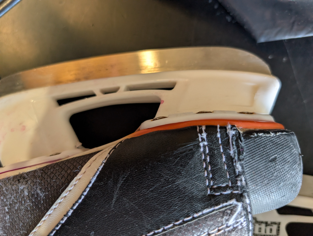 Powertek HS Youth Size 7.0 Ice Skates - photo 2
