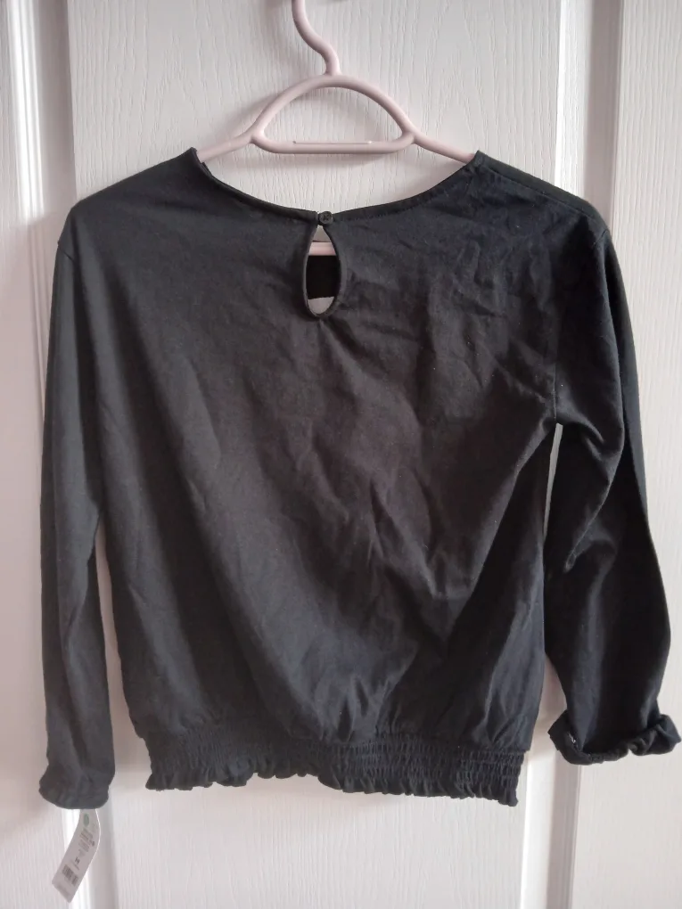 NEW! (TAG STILL ON) Carter's Black Longsleeve Top image indicator(2)