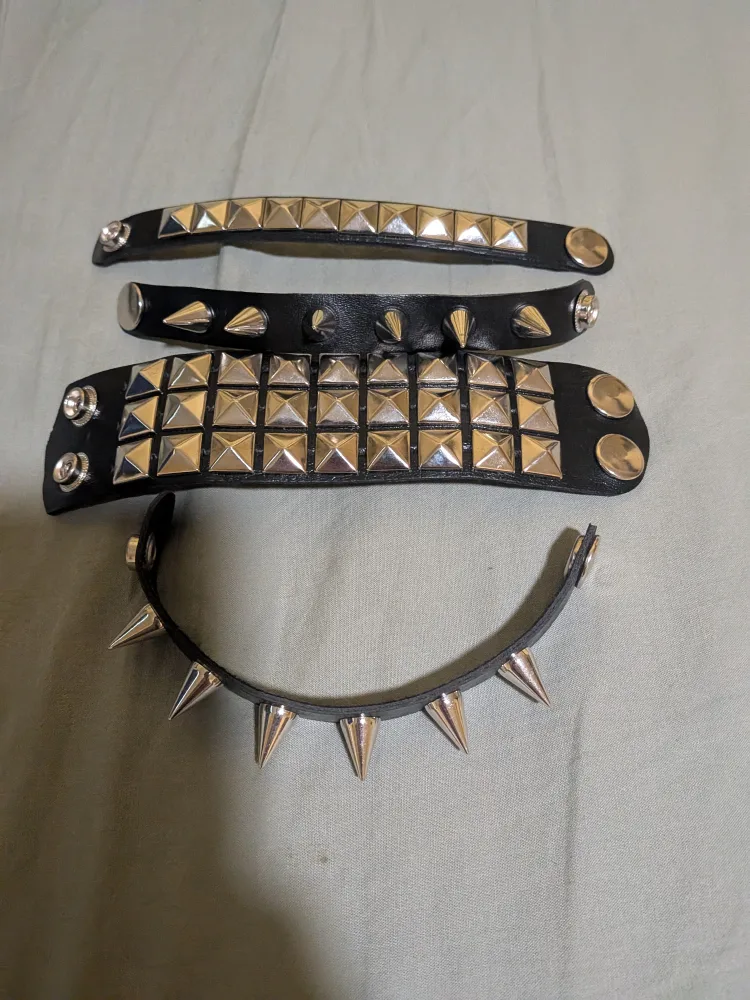 10 Studded Punk Bracelets image indicator(2)