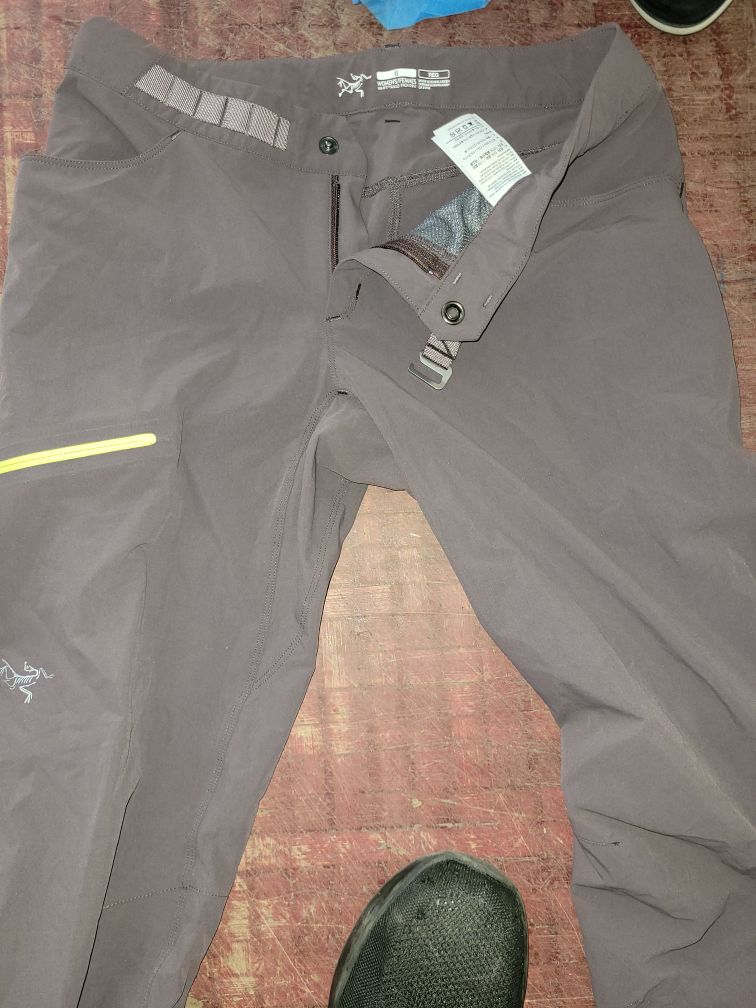 Arc'teryx Palisade Pant Women's Size 6 Brown