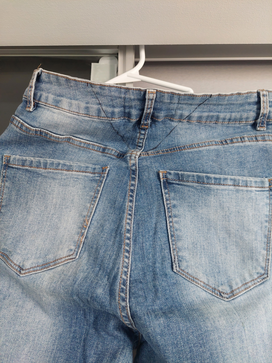 Flare Leg Jeans - Light Wash Denim - photo 3