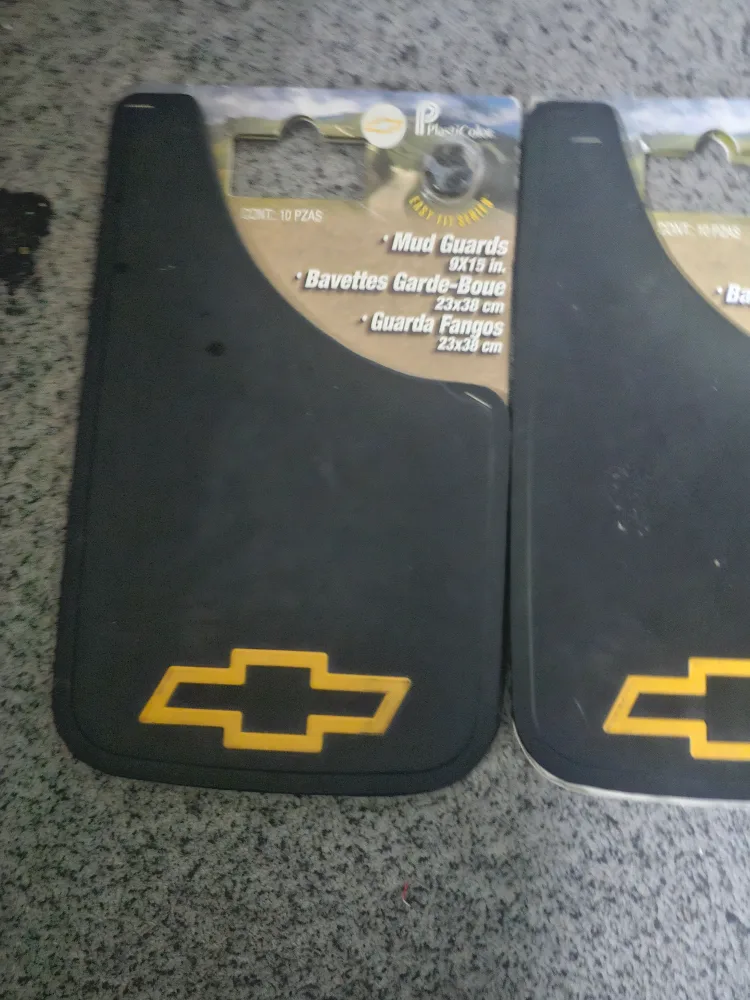 Chevrolet Mud Guards - Black image indicator(3)