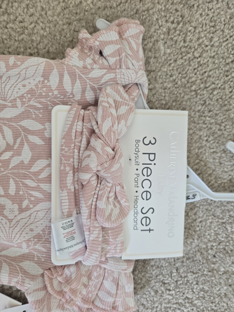 Catherine Malandrino Baby 3-Piece Set - NEW - photo 3
