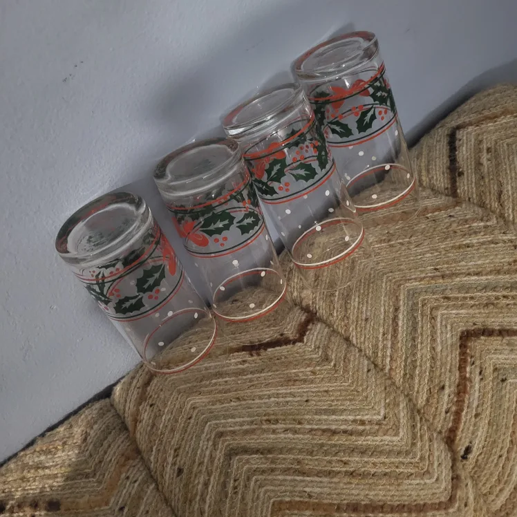 Christmas Holly Glasses - Set of 4 thumbnail